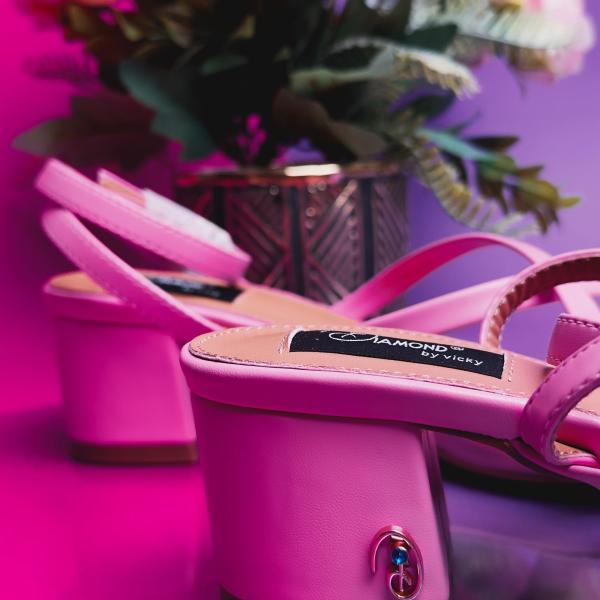 3eeae8d7-be21-45b5-a93c-639be8643e38